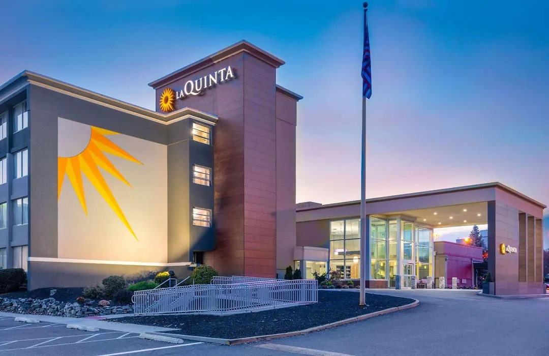 La Quinta By Wyndham Clifton/Rutherford-1