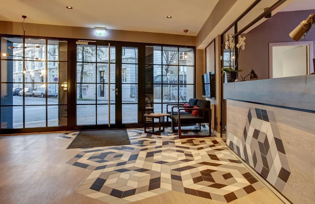 Vienna House Easy By Wyndham Hamburg Hauptbahnhof-1