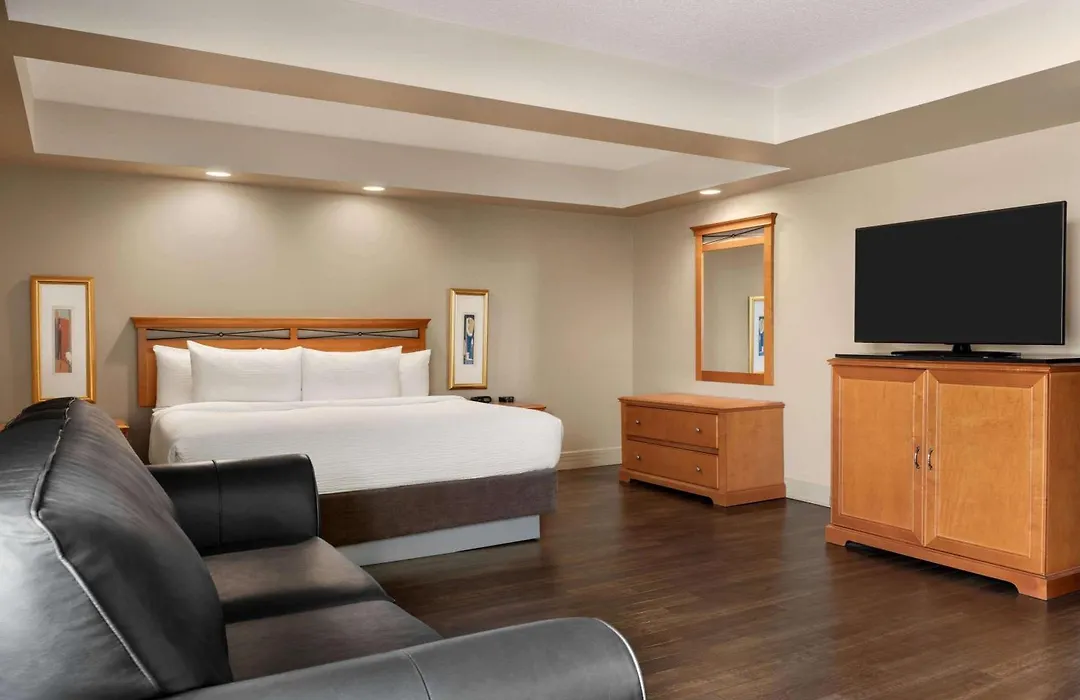 Grand Hotel & Conference Centre Calgary Airport, An Ascend Collection Hotel-1