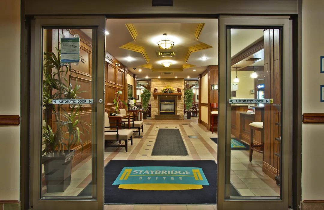 Executive Residency By Best Western Toronto-Mississauga-1