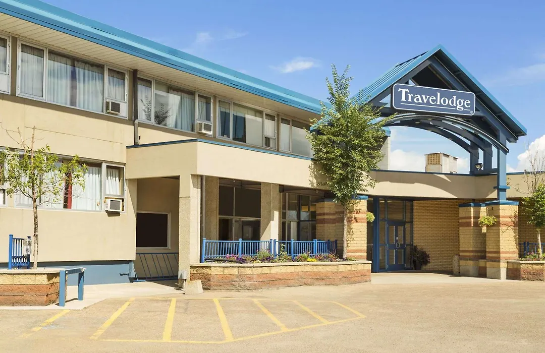 Travelodge By Wyndham Edmonton East-1