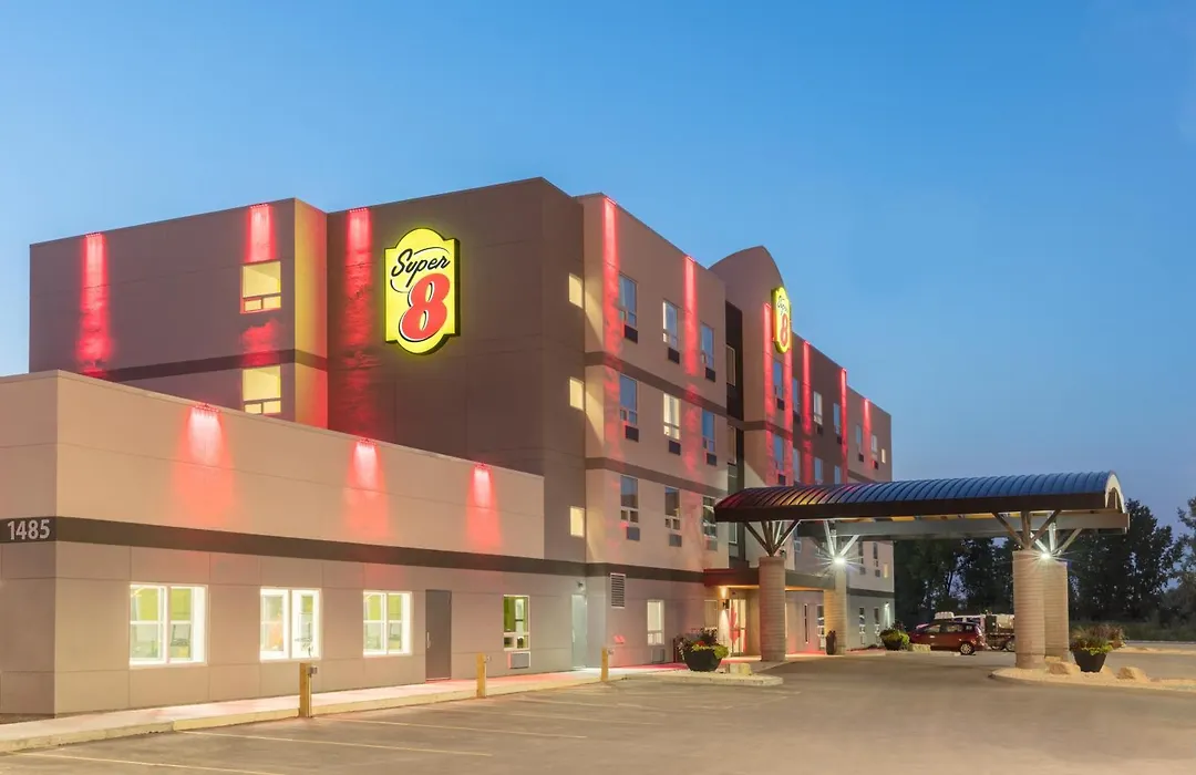 Super 8 By Wyndham Winnipeg East Mb-1