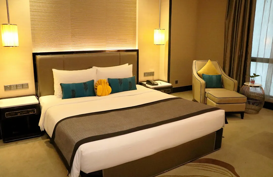 Pacific Regency Hotel Suites-1