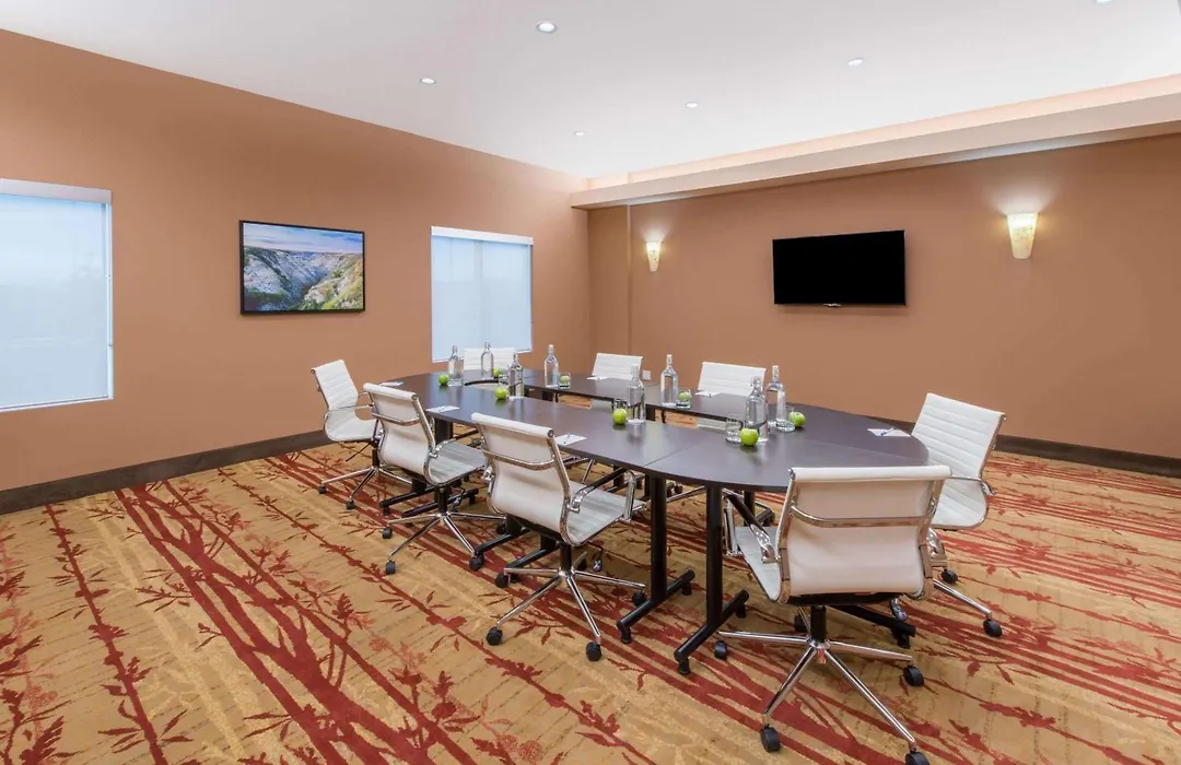 Hotel 11, Mod A Sonesta Collection-1