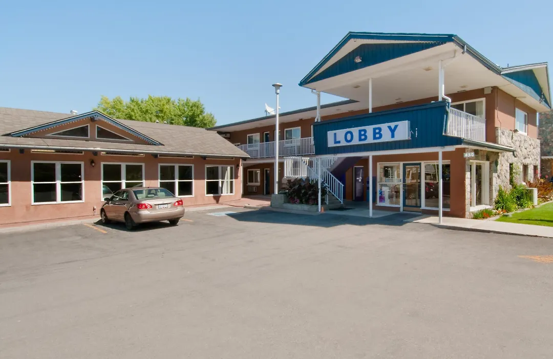 Travelodge By Wyndham Kamloops-1