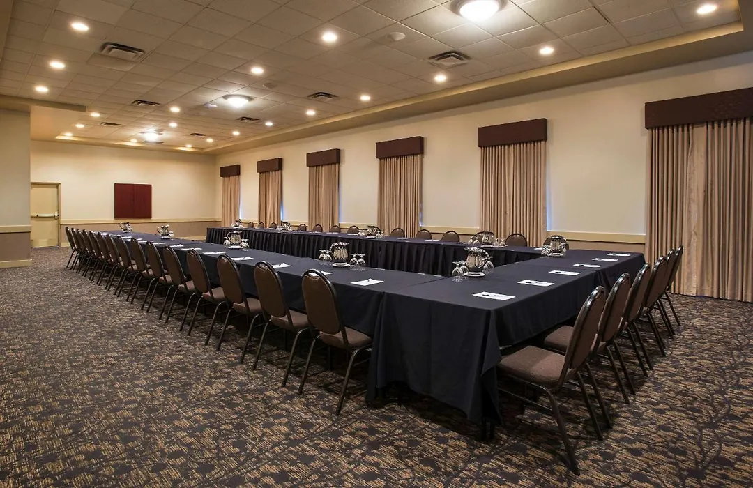 Best Western Plus Winnipeg Airport Hotel-1