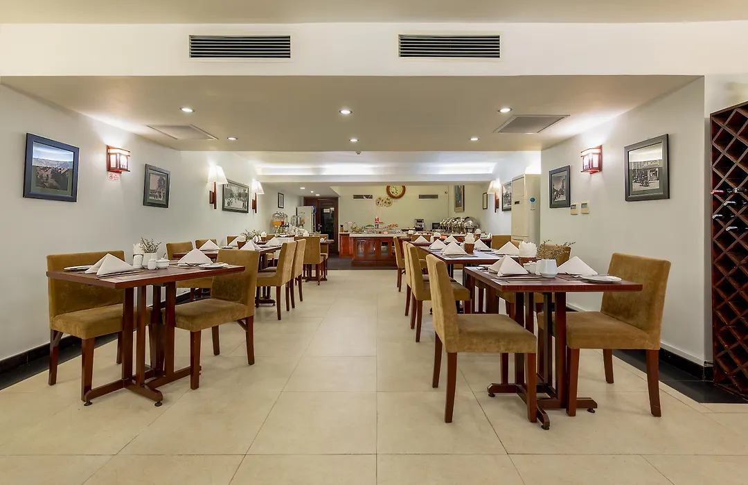 La Dolce Vita Hotel-1