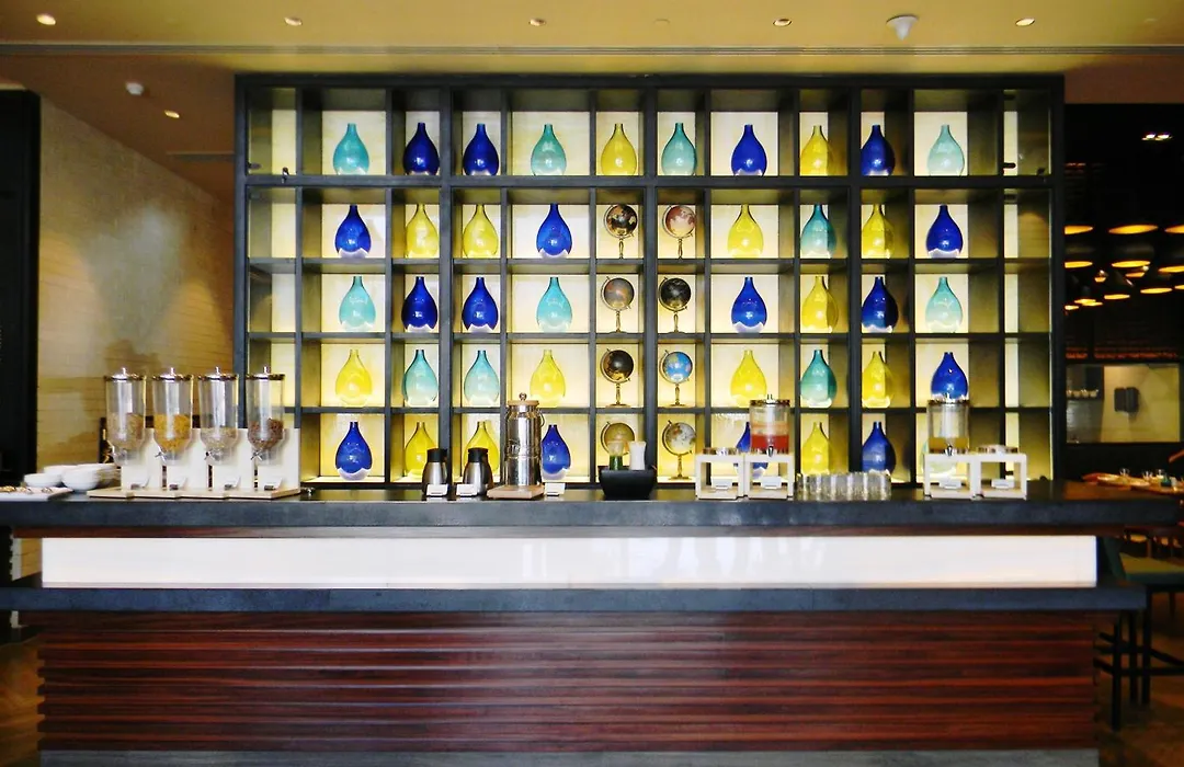 Lemon Tree Premier City Center-1