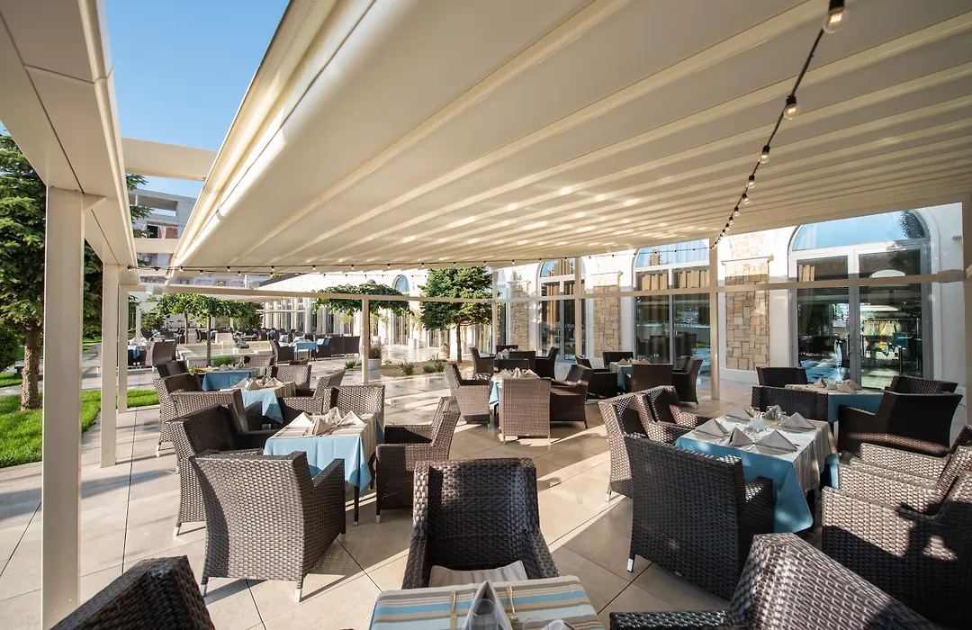 Iaki Conference & Spa Hotel-1