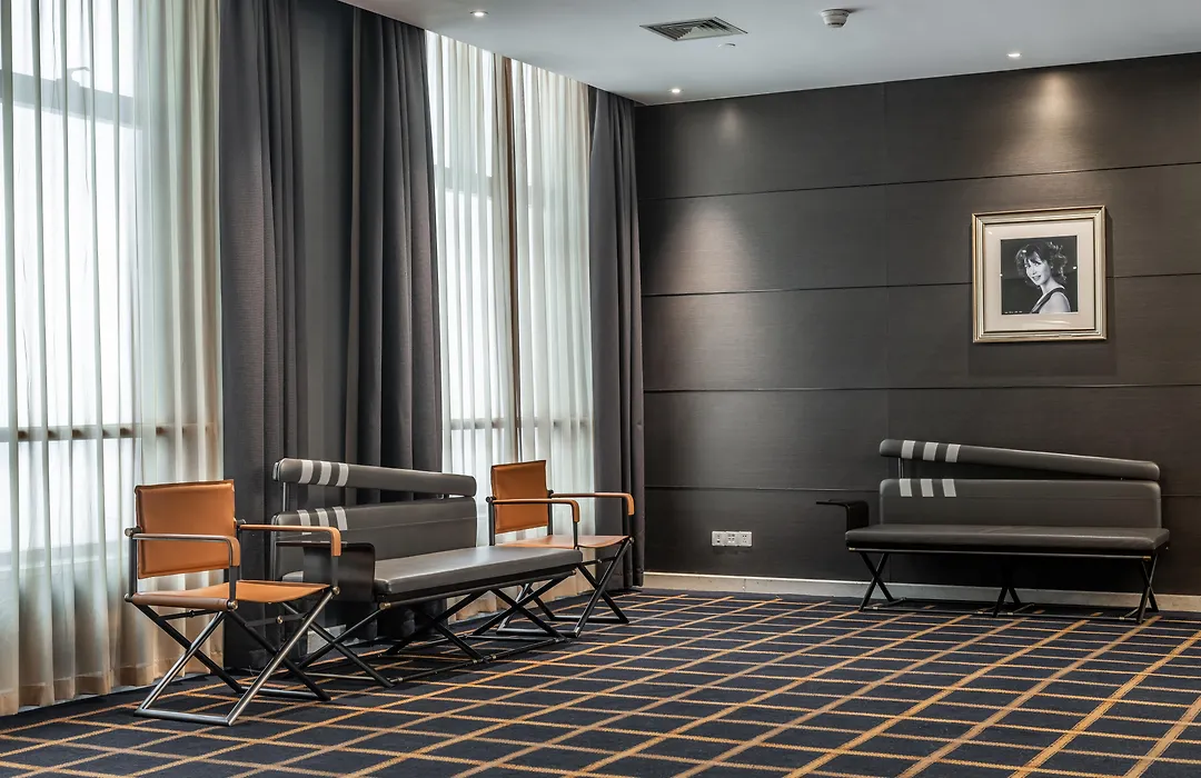 Crowne Plaza Shanghai By Ihg-1