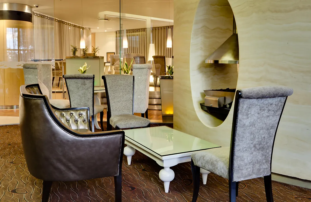 Protea Hotel By Marriott Johannesburg Wanderers-1