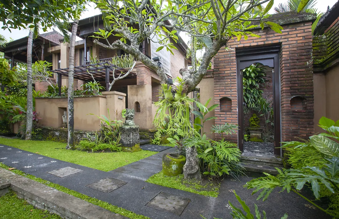 Bebek Tepi Sawah Restaurant & Villas-1