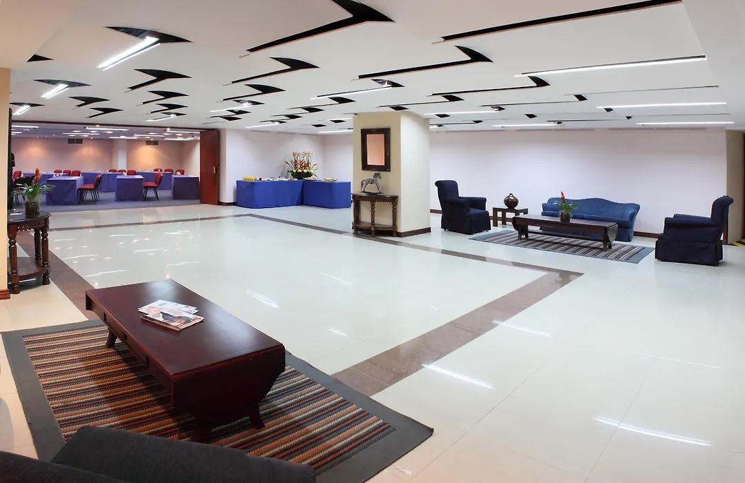 Hotel Windsor House Inn By Geh Suites-1