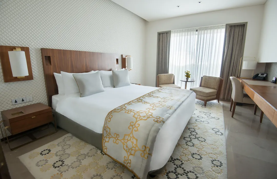 Crowne Plaza Chennai Adyar Park-1