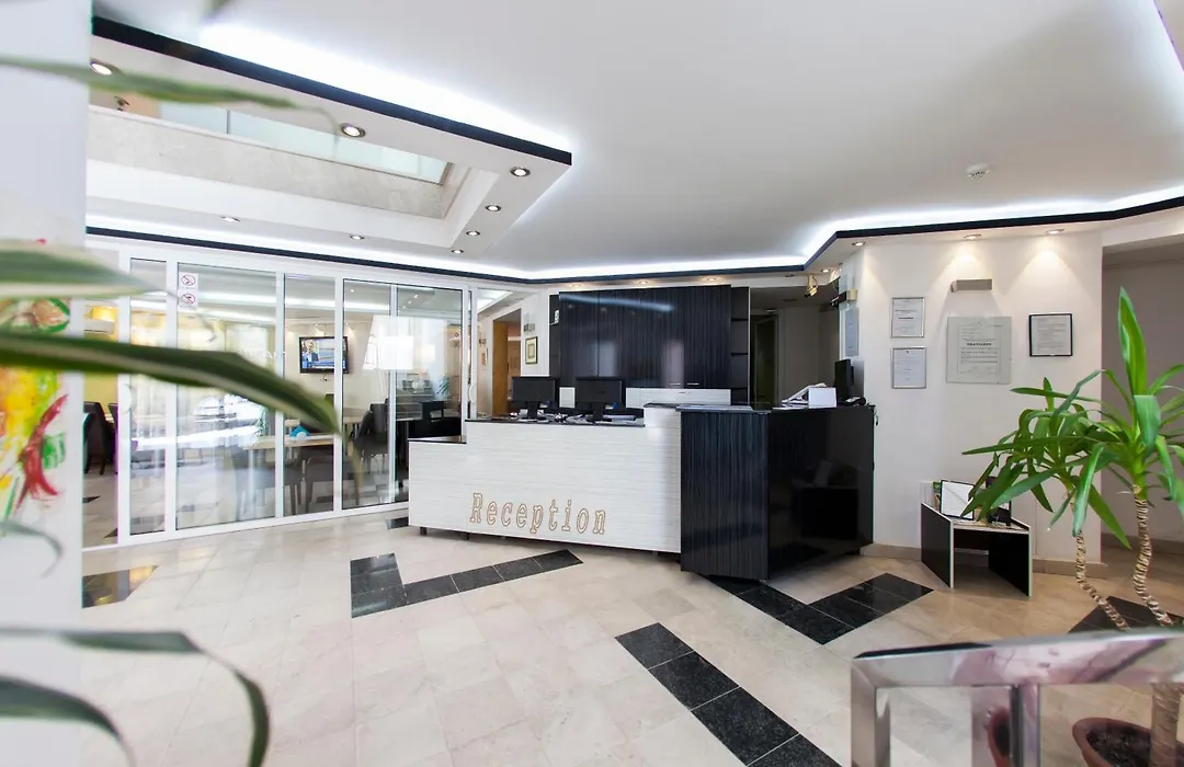Hotel Hayat-1