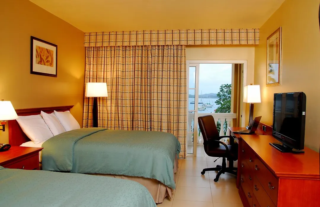 Radisson Hotel Panama Canal-1