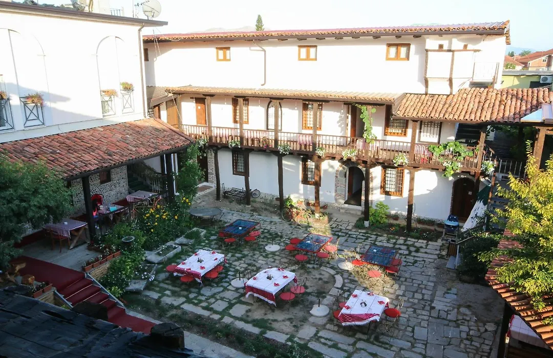 Hotel Tradita-1