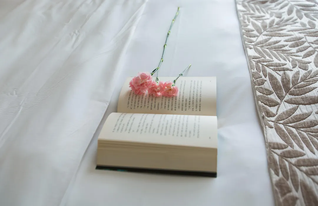 The Alcove Library Hotel-1