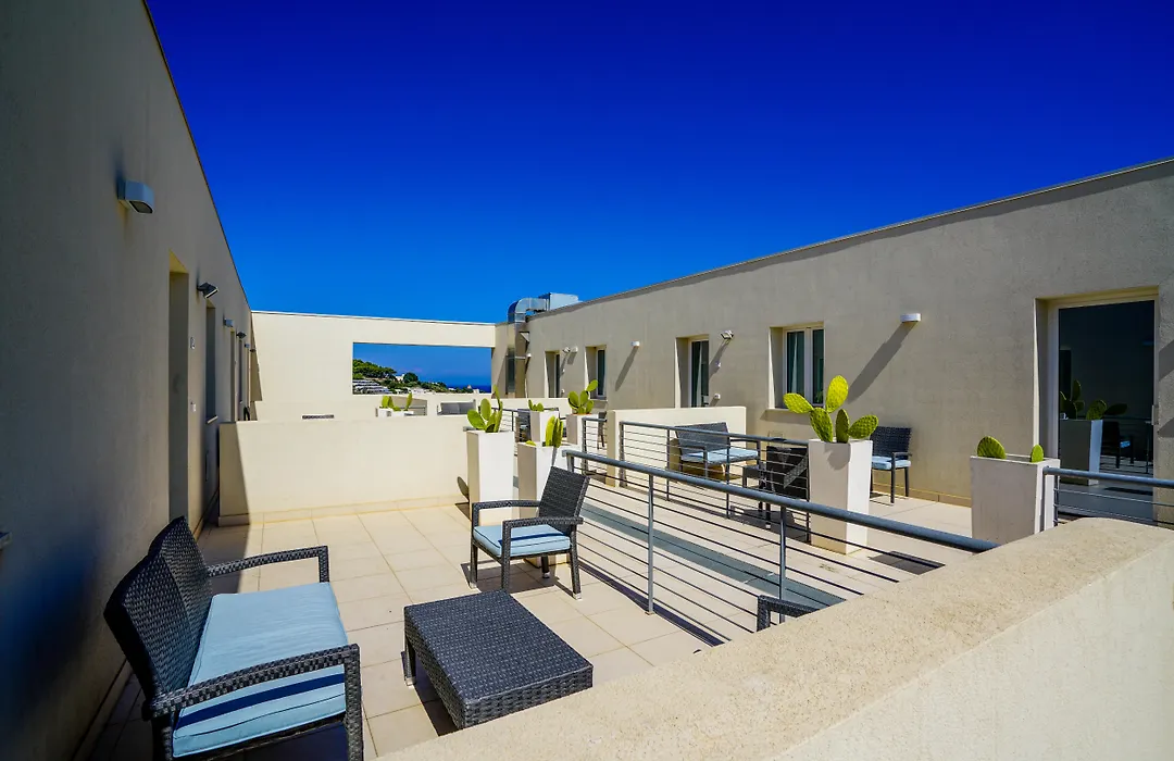 19 Summer Suites-1