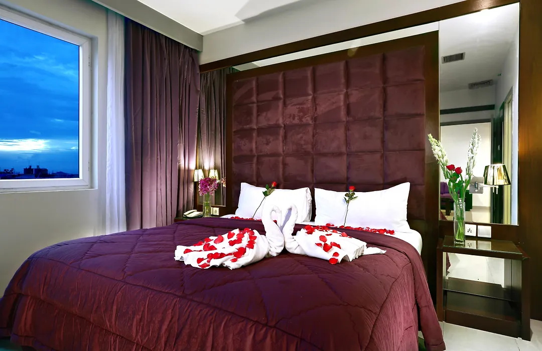 Royal Palm Hotel & Conference Center Cengkareng-1