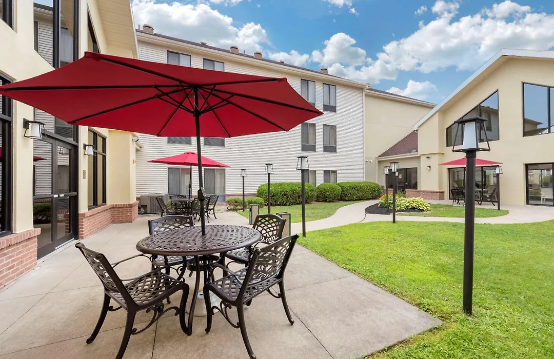 Comfort Inn & Suites Warsaw Near Us-30-1