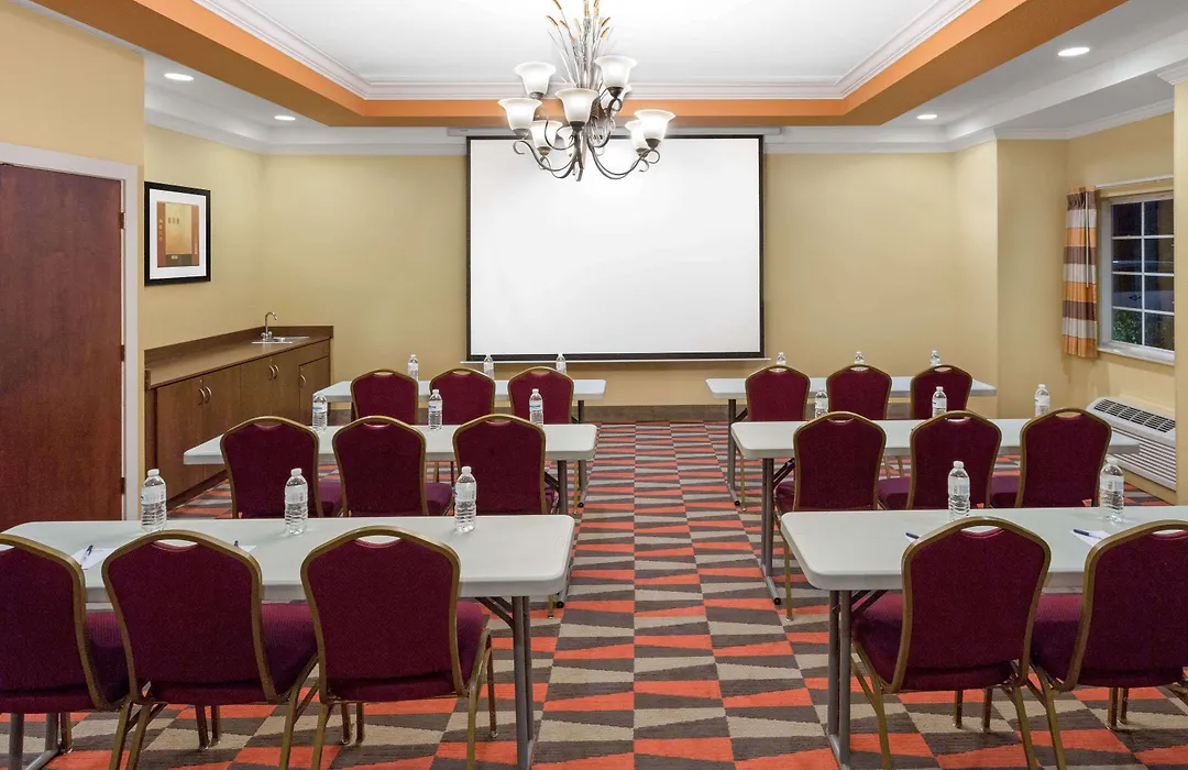 Microtel Inn & Suites By Wyndham University Medical Park-1