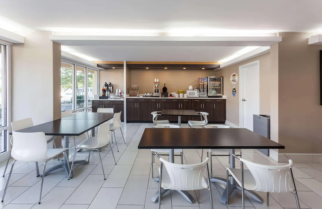 Super 8 By Wyndham Dalton/Convention Center Area-1