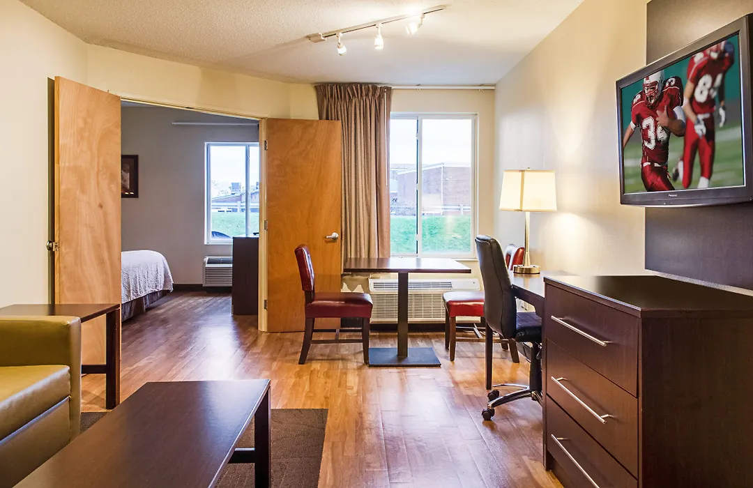 Red Roof Inn Plus+ Boston - Logan-1