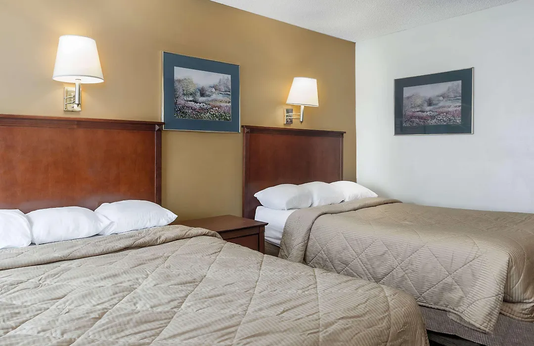 Travelodge By Wyndham Pelham Birmingham-1