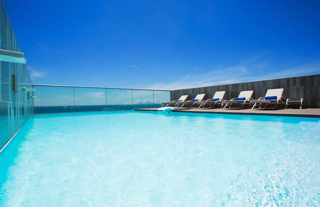 Holiday Beach Hotel Danang-1