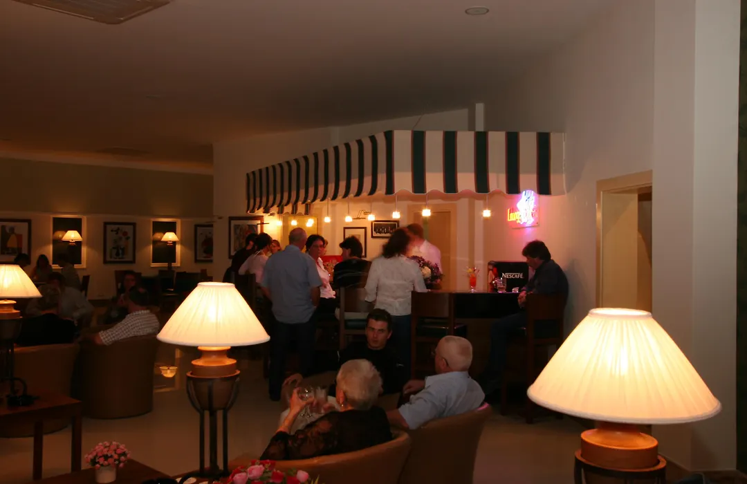 Febeach Hotel Side-1