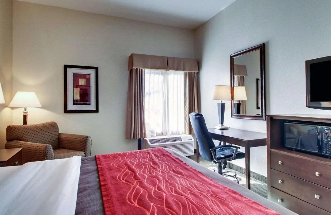 Comfort Inn & Suites Moss Point Pascagoula-1