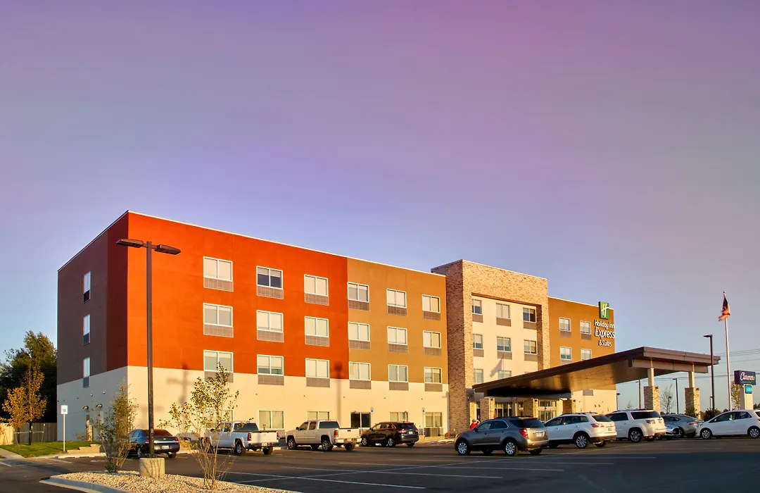 Holiday Inn Express & Suites Claremore By Ihg-1