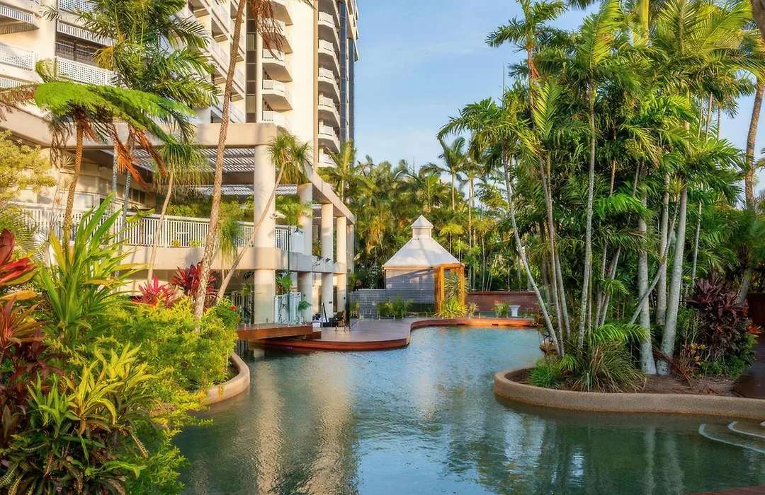 Rydges Esplanade Resort Cairns-1