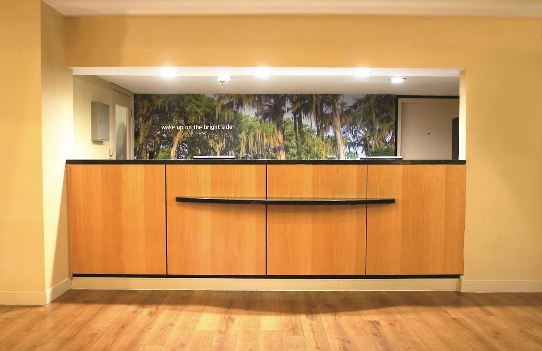 La Quinta By Wyndham Coral Springs South-1