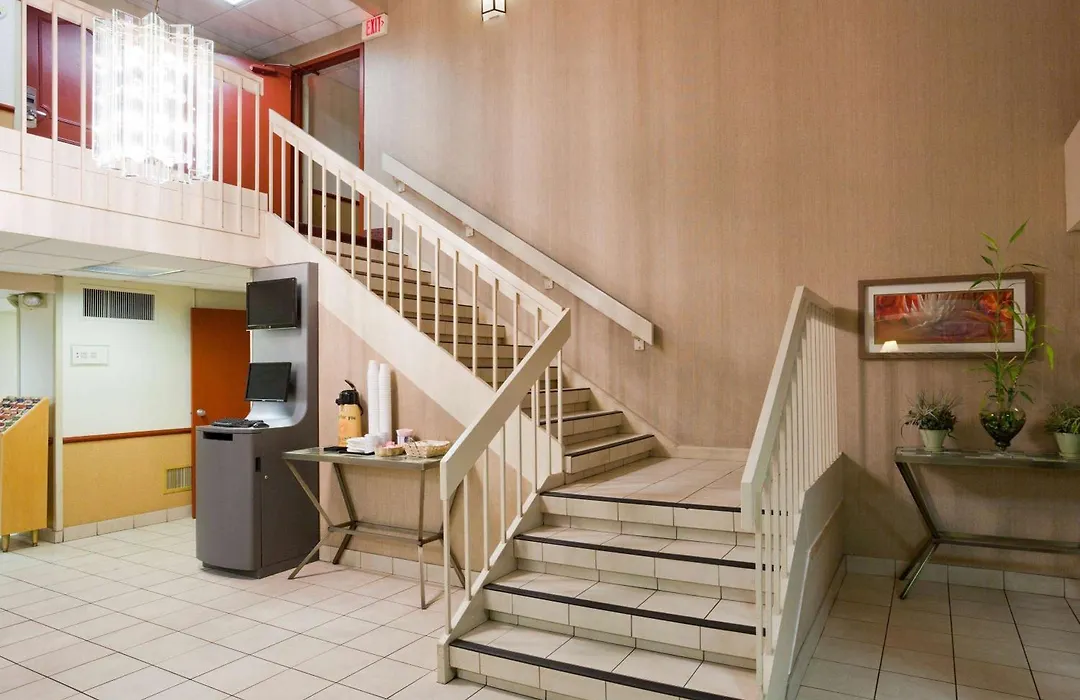La Quinta Inn By Wyndham Minneapolis Airport Bloomington-1