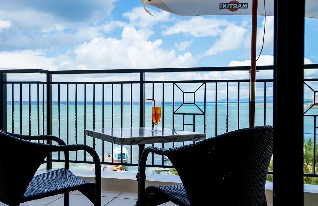 Hotel Monterey Okinawa Spa & Resort-1