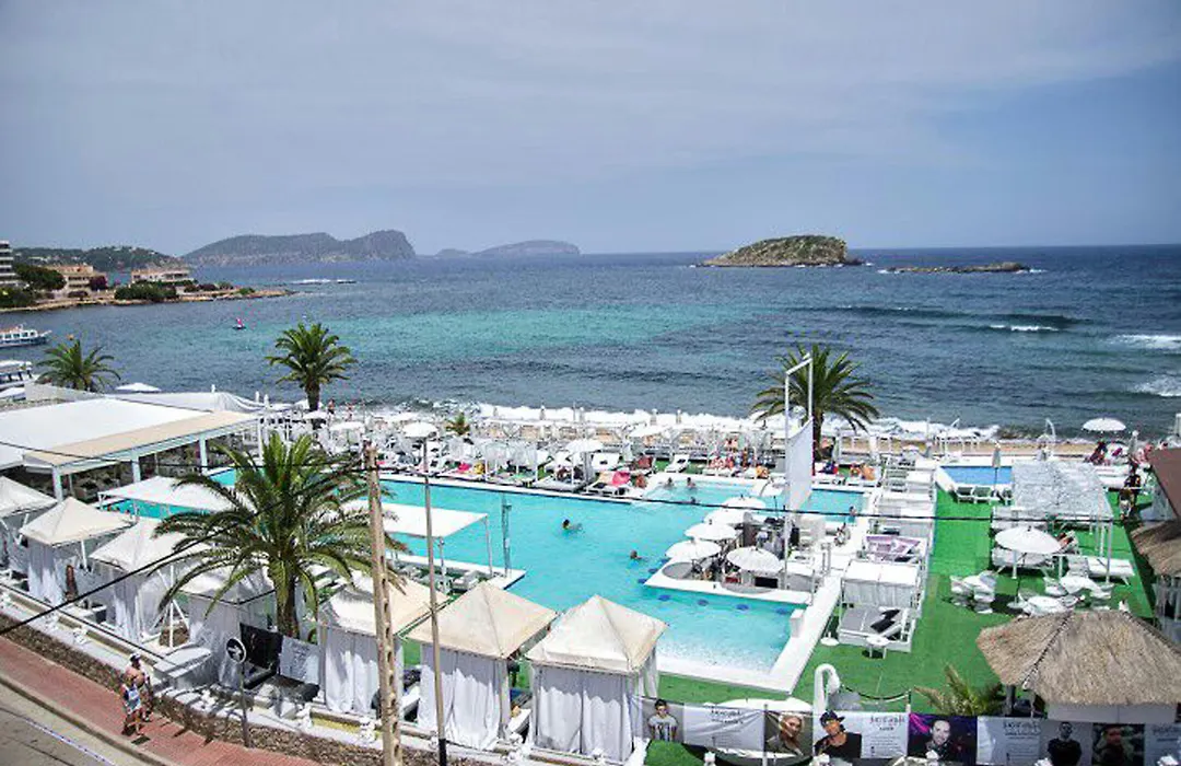 Outsite Ibiza - Work, Connect, Explore-1
