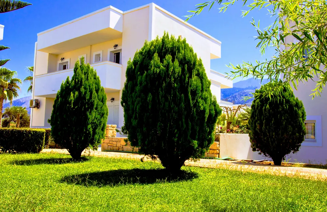 Yiannis Manos Hotel Resort-1