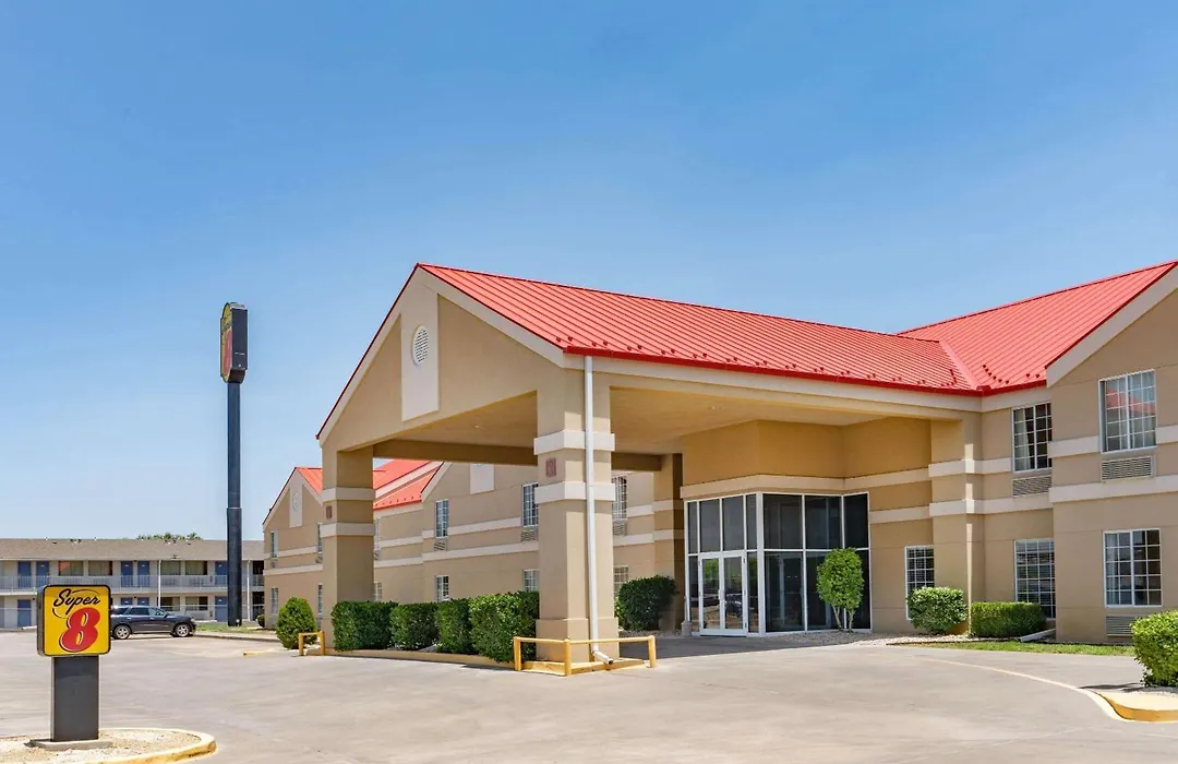 Super 8 By Wyndham Amarillo West-1