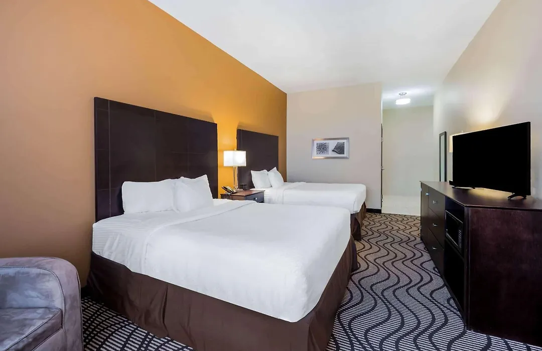 La Quinta By Wyndham Marshall-1