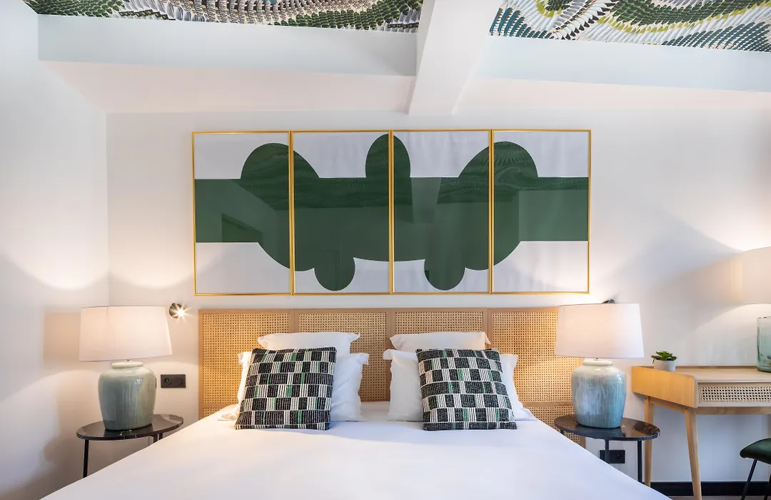 Maisons Du Monde Hotel & Suites - La Rochelle Vieux Port-1