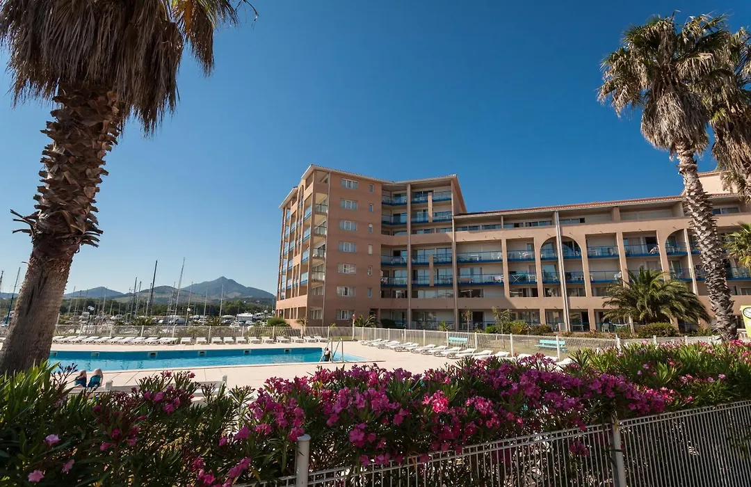 Appart Hotel Mer & Golf Port Argeles-1