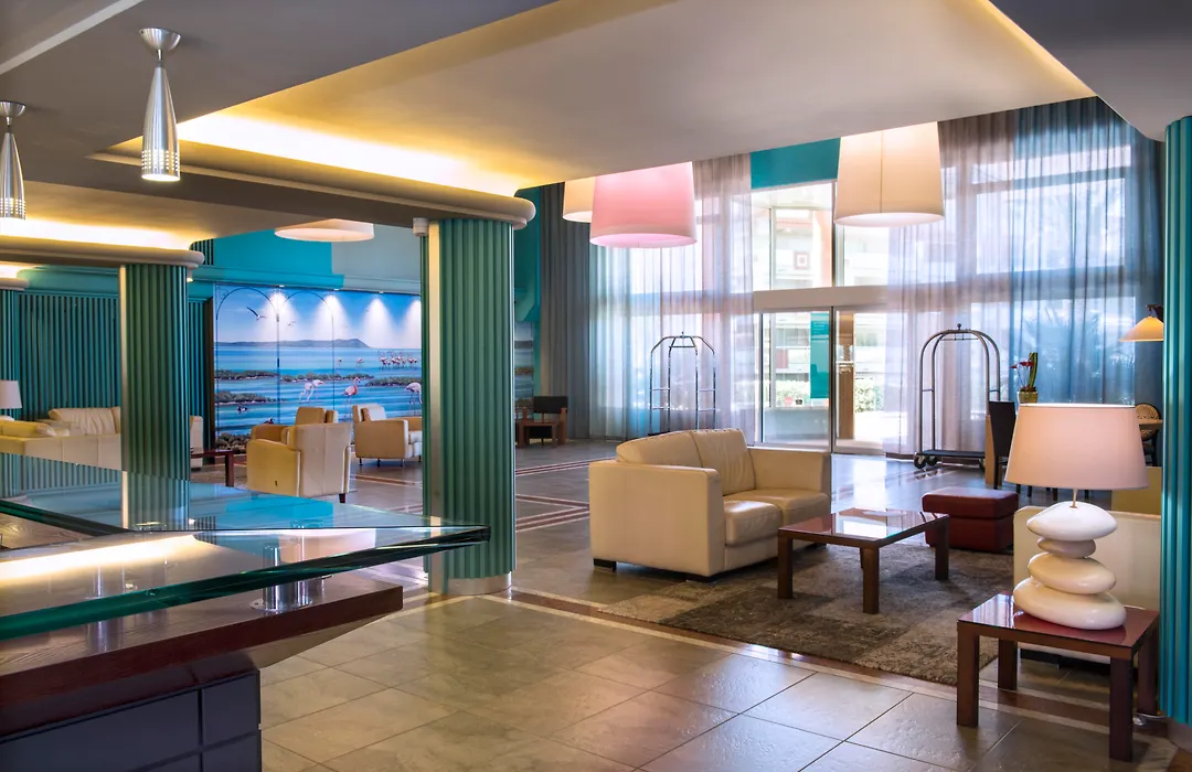 Grand Hôtel Les Flamants Roses Thalasso&Spa-1