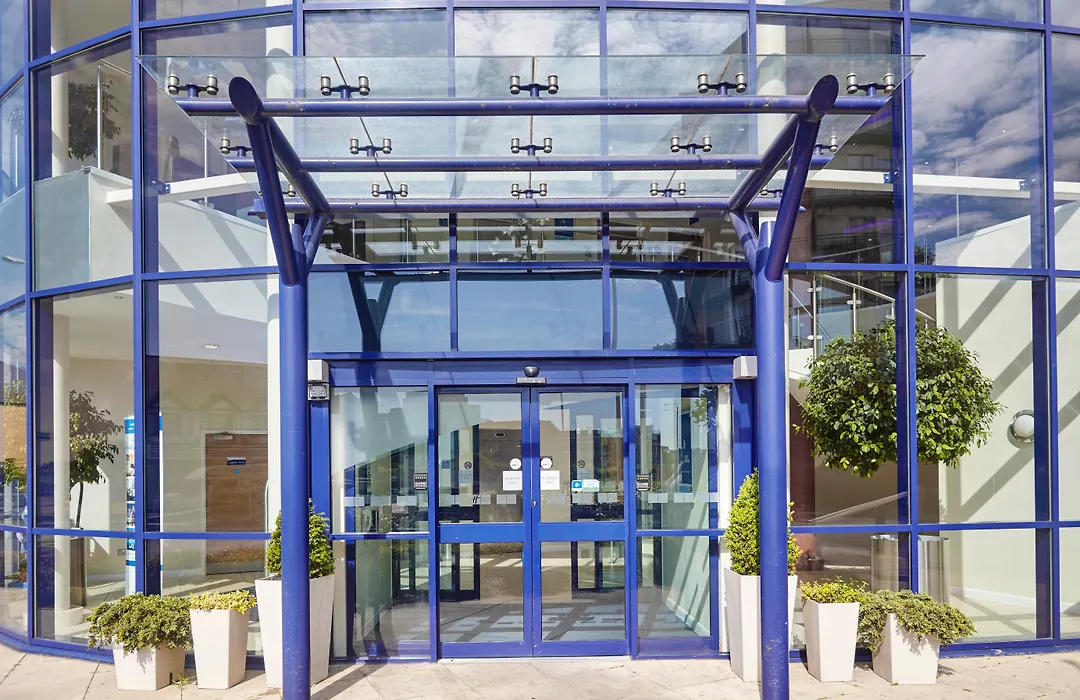 Holiday Inn Express London - Newbury Park, An Ihg Hotel-1
