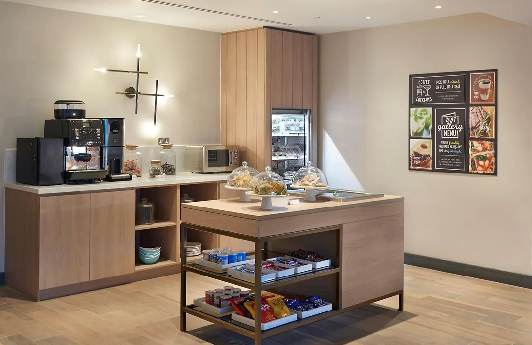 Hyatt Place London Heathrow Airport-1
