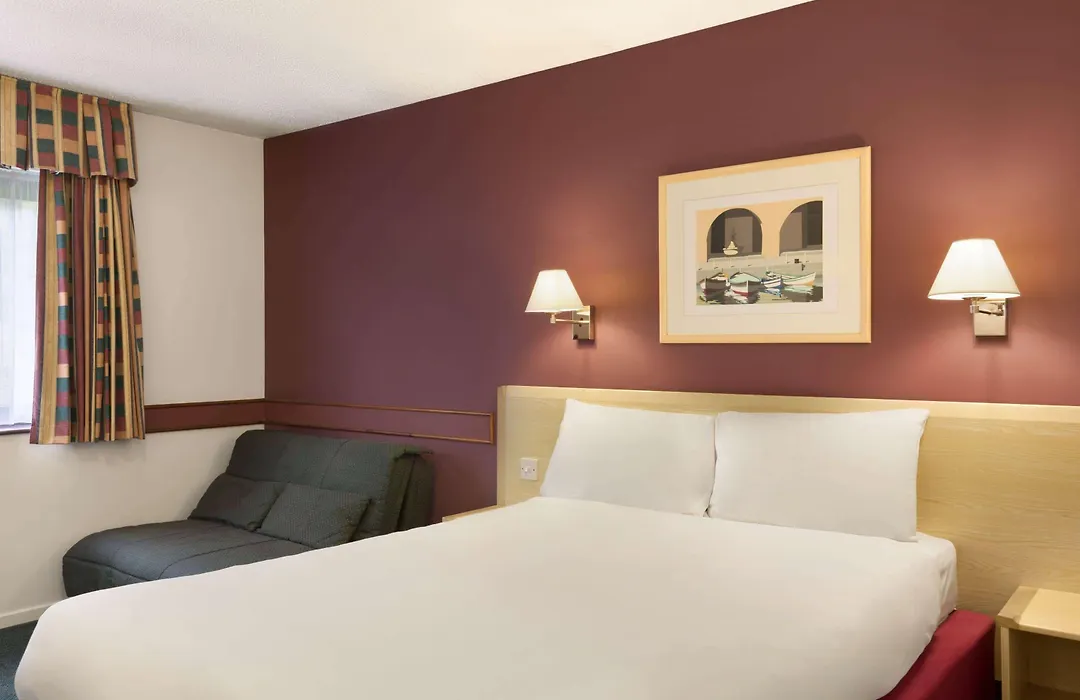 Days Inn Bradford M62-1