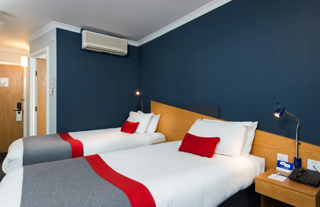 Holiday Inn Express Gloucester - South By Ihg-1