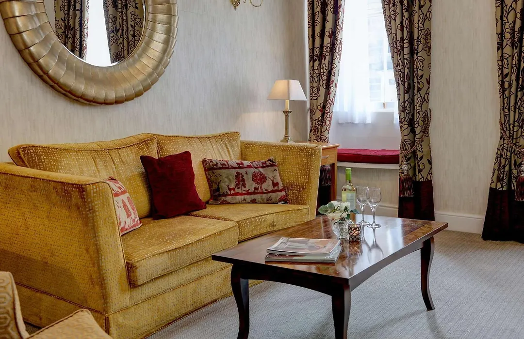 The George Hotel-1