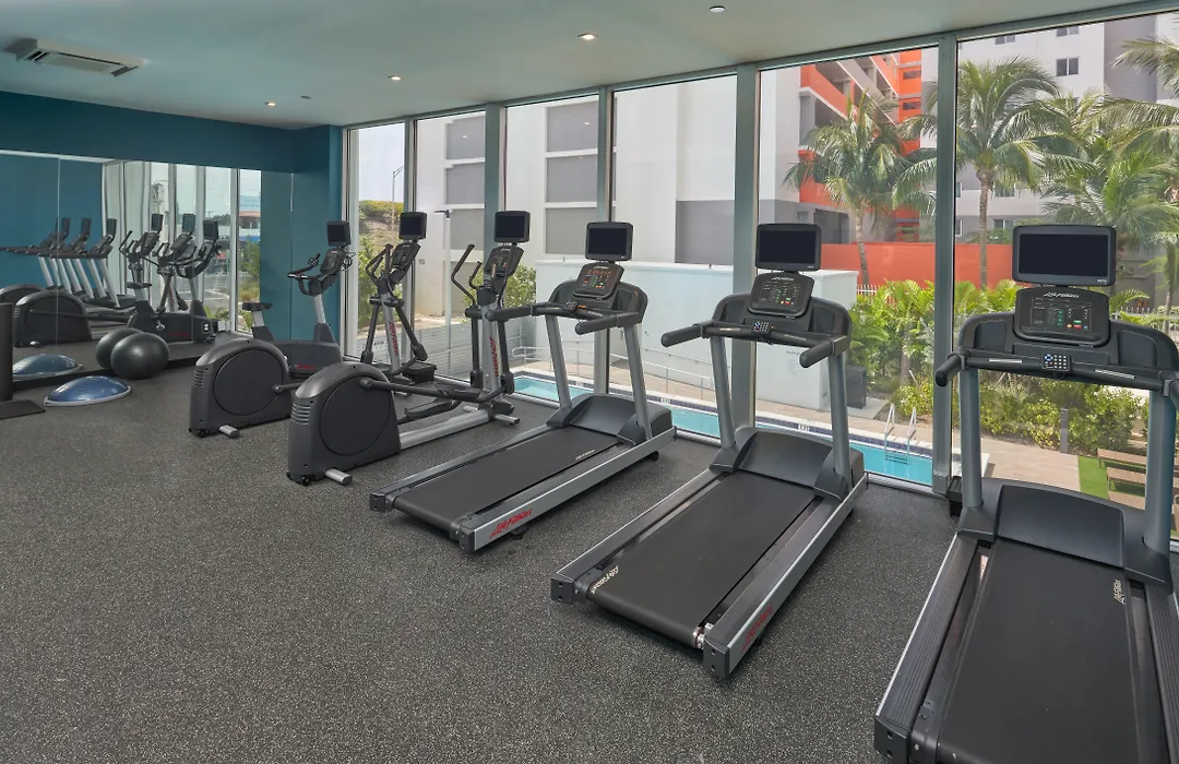 Hampton Inn & Suites Miami Airport South/Blue Lagoon-1